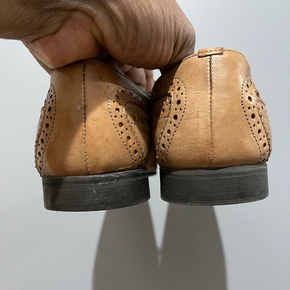 Zara Brogues Shoes. Tan color. Sz 44 - Picture 9 of 16